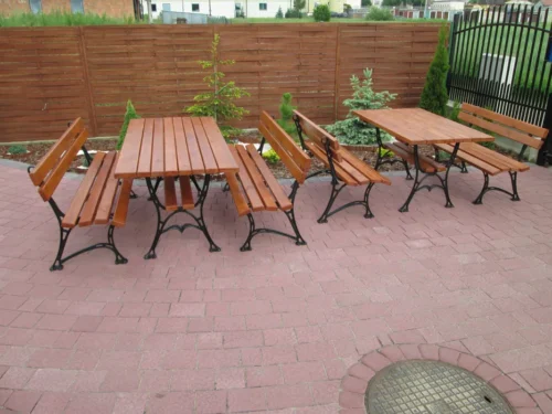 Meble Ogrodowe KRÓLEWSKIE nogi żeliwne 200 cm (stół i dwie ławki) (deski do własnego malowania)