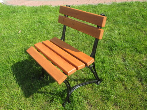 Meble Ogrodowe KRÓLEWSKIE nogi żeliwne 200 cm (stół + dwie ławki + dwa fotele)